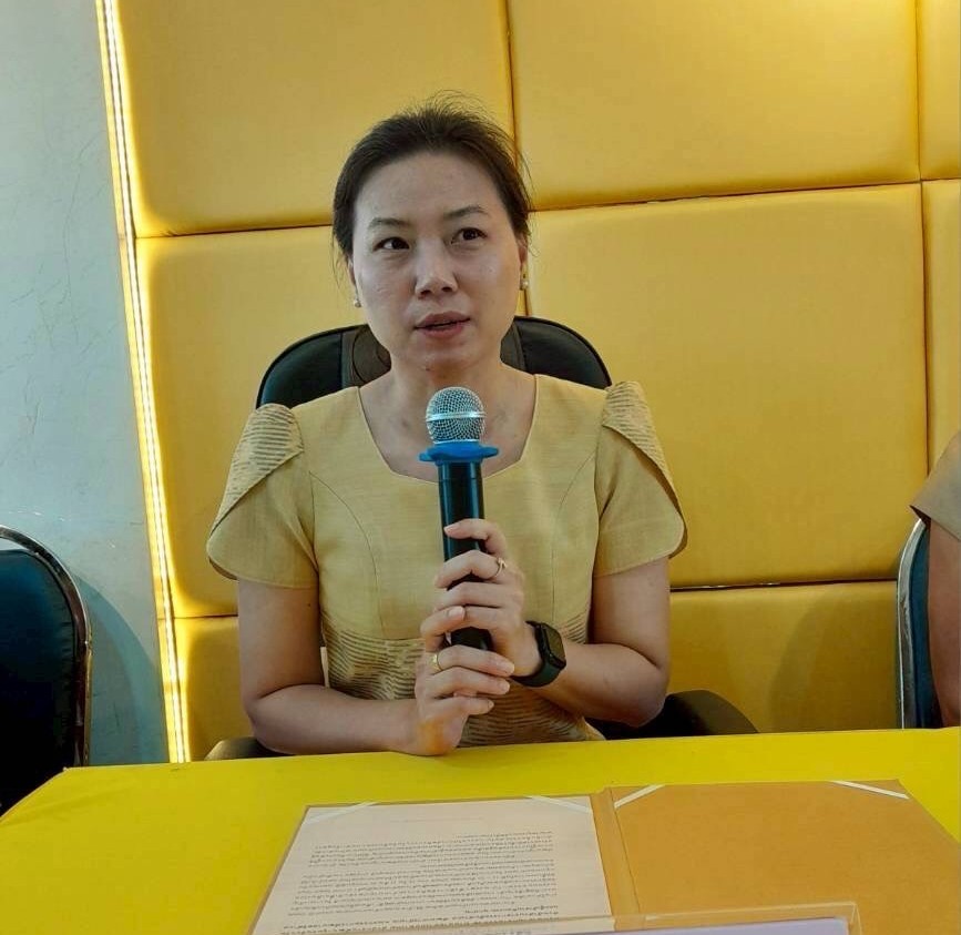 จังหวัดจันทบุรี ร่วมประดิษฐ์ “ผีเสื้อจากผ้าไทยประจำถิ่นของจังหวัด” สนับสนุนงานกาชาดสมาคมแม่บ้านมหาดไทย ประจำปี 2568