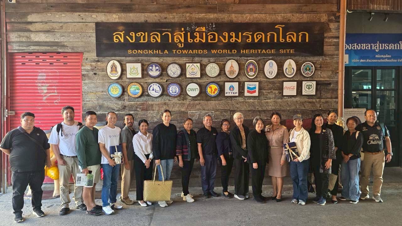 พช.จันทบุรี ร่วมกิจกรรมแลกเปลี่ยนเรียนรู้เครือข่ายชุมชนหัตถกรรม มุ่งพัฒนาระบบนิเวศงานหัตถกรรมอย่างยั่งยืน